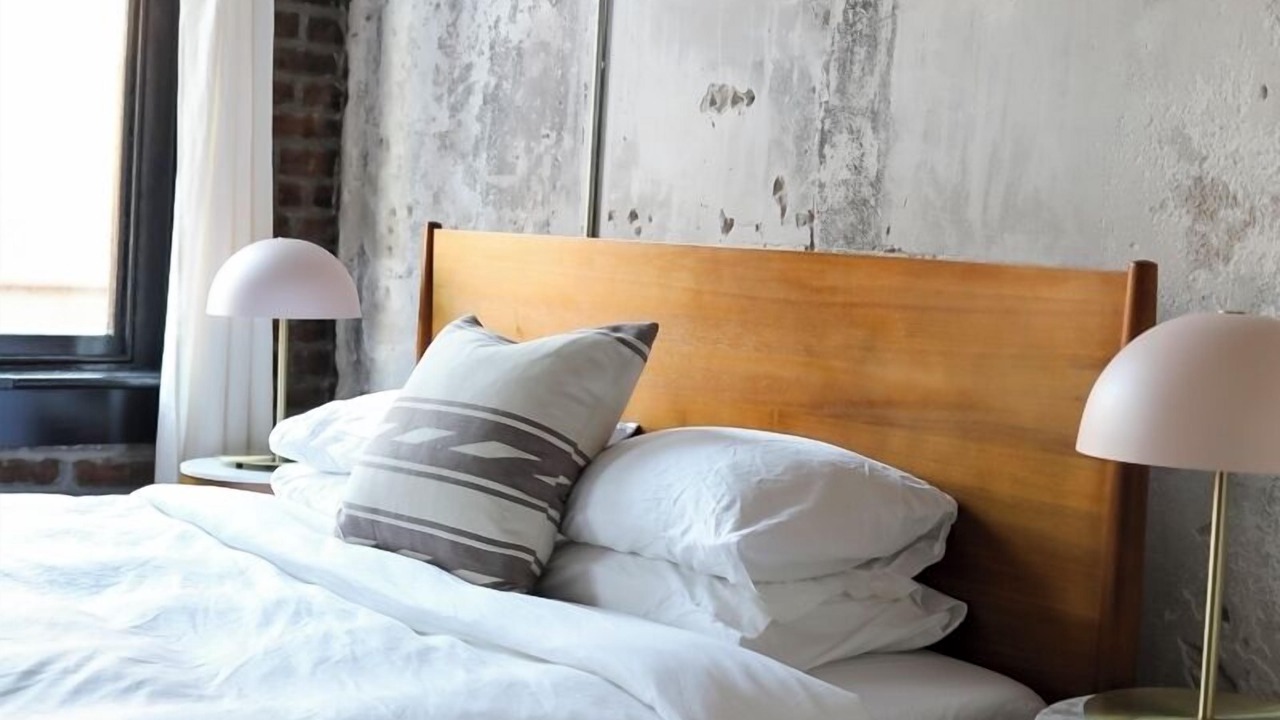 Photo of Bedroom in Historic District - North