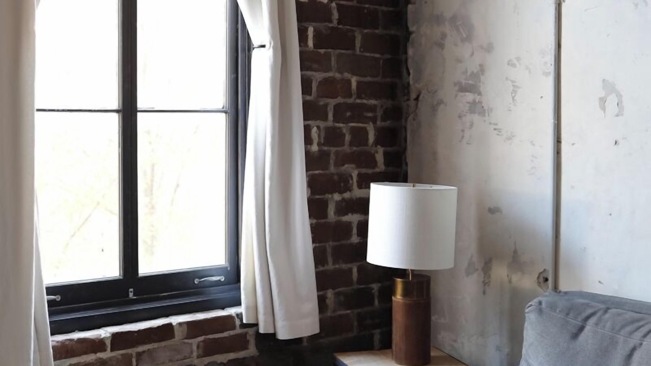 Photo of Livingroom in Historic District - North
