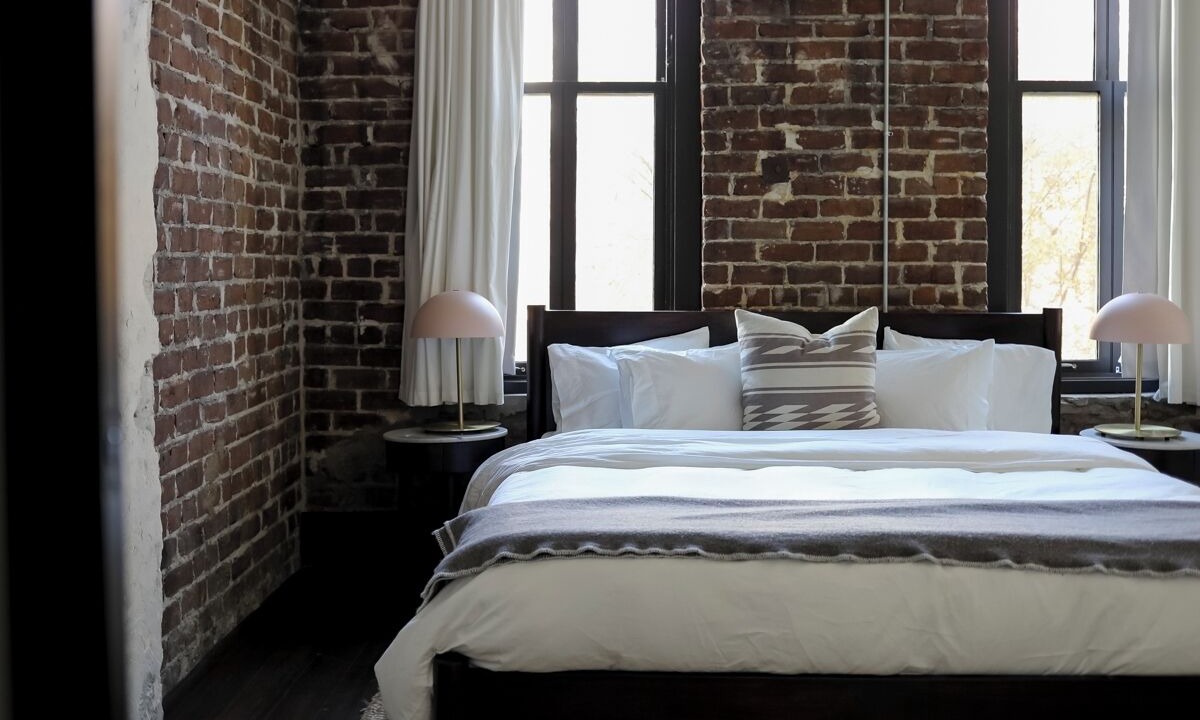 Photo of Bedroom in Historic District - North