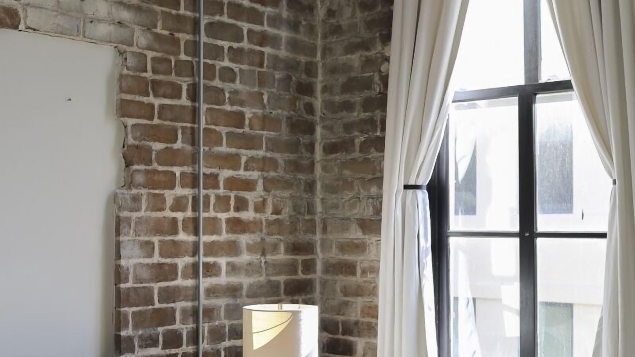 Photo of Livingroom in Historic District - North