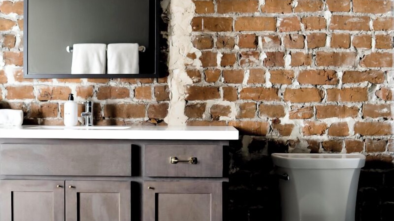 Photo of Bathroom in Historic District - North