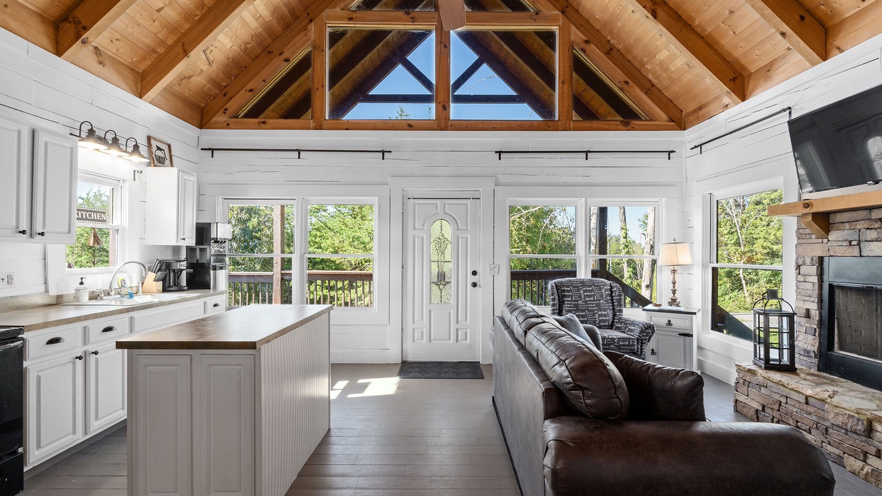 Photo of Livingroom in Sevierville