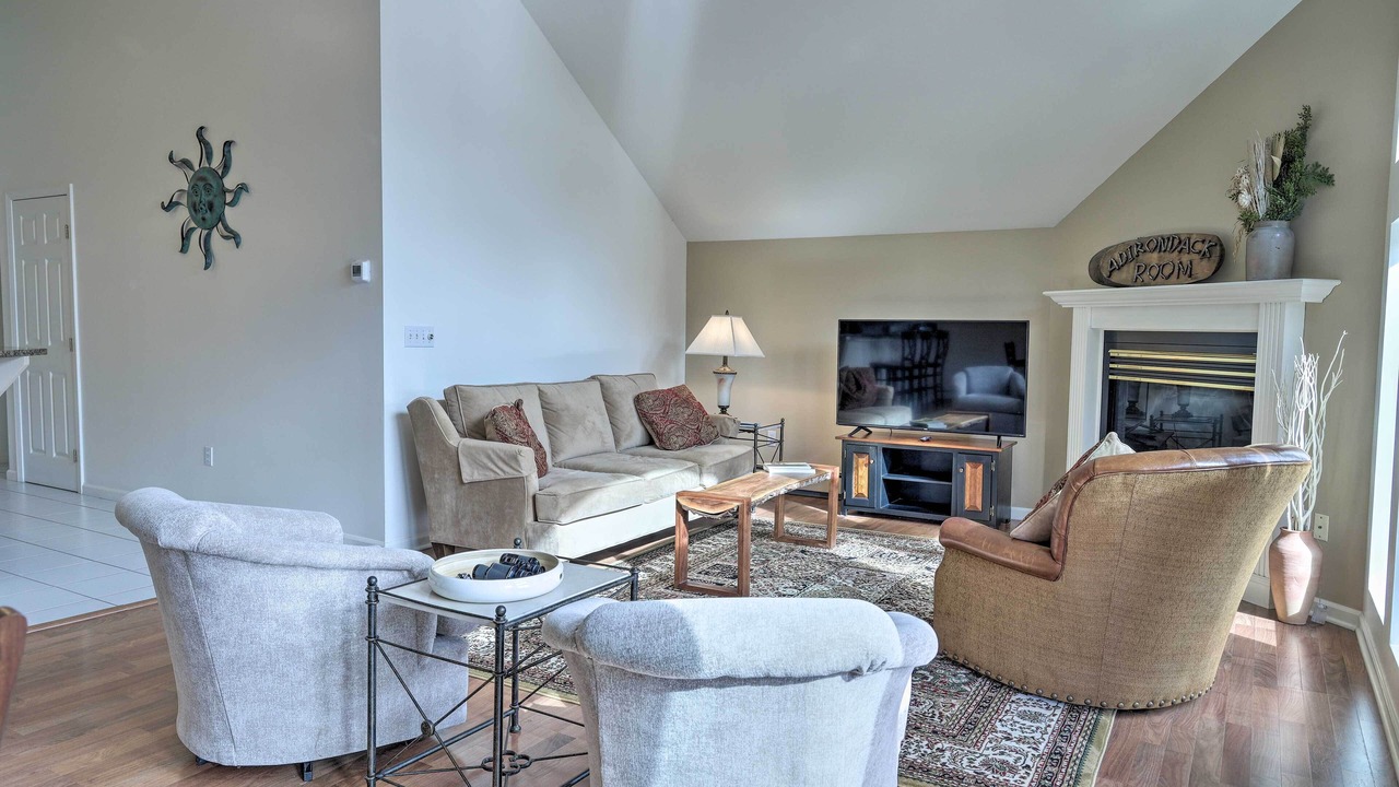 Photo of Livingroom in Bolton Landing