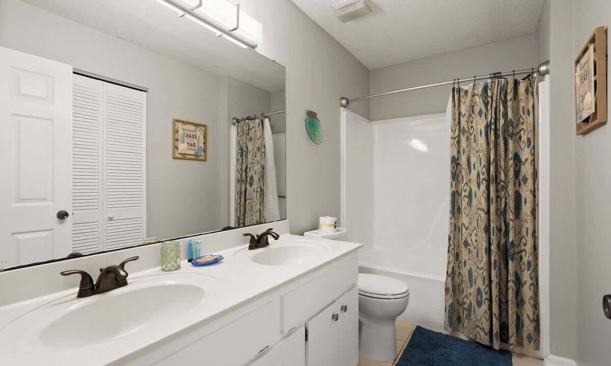 Photo of Bathroom in Brunswick