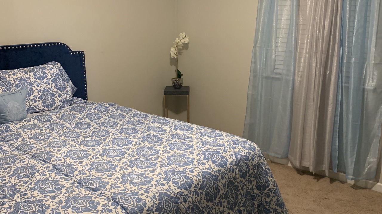 Photo of Bedroom in Riverdale