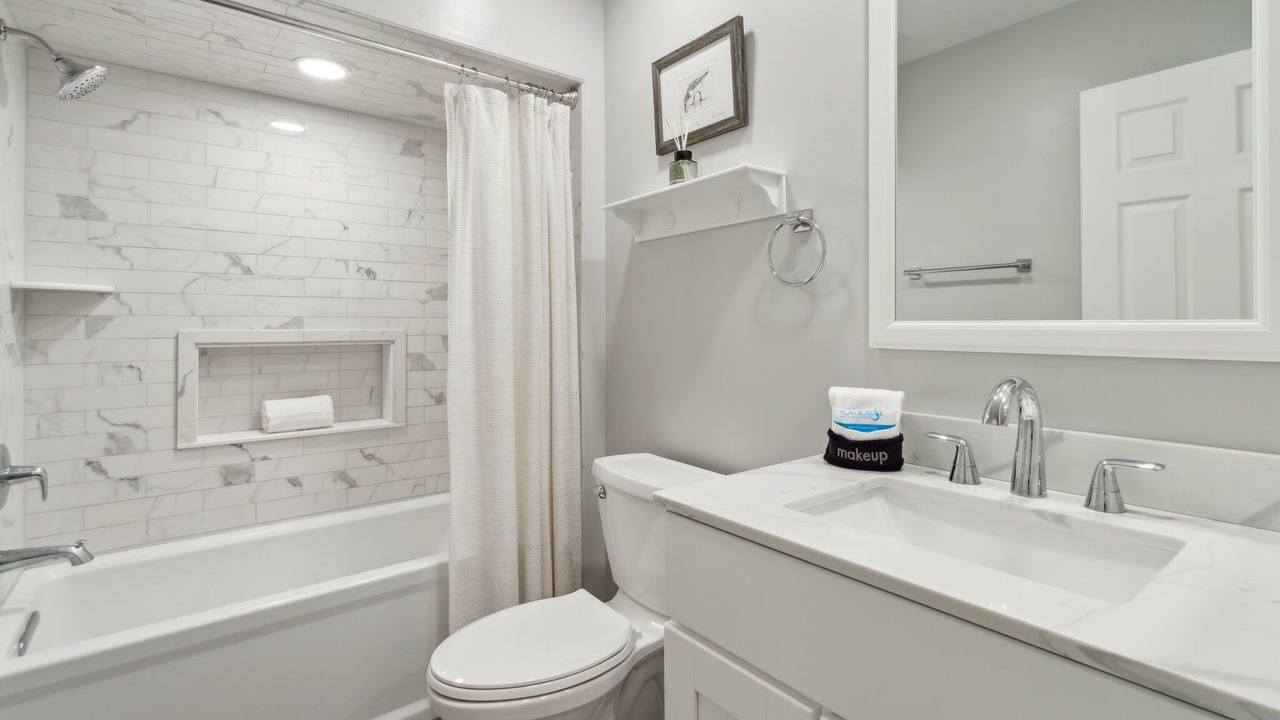Photo of Bathroom in Fernandina Beach