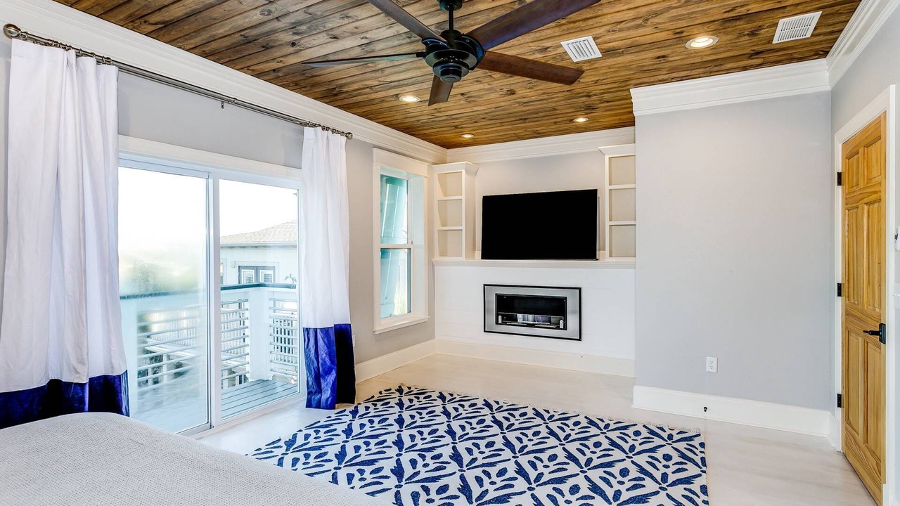 Photo of Livingroom in Ono Island