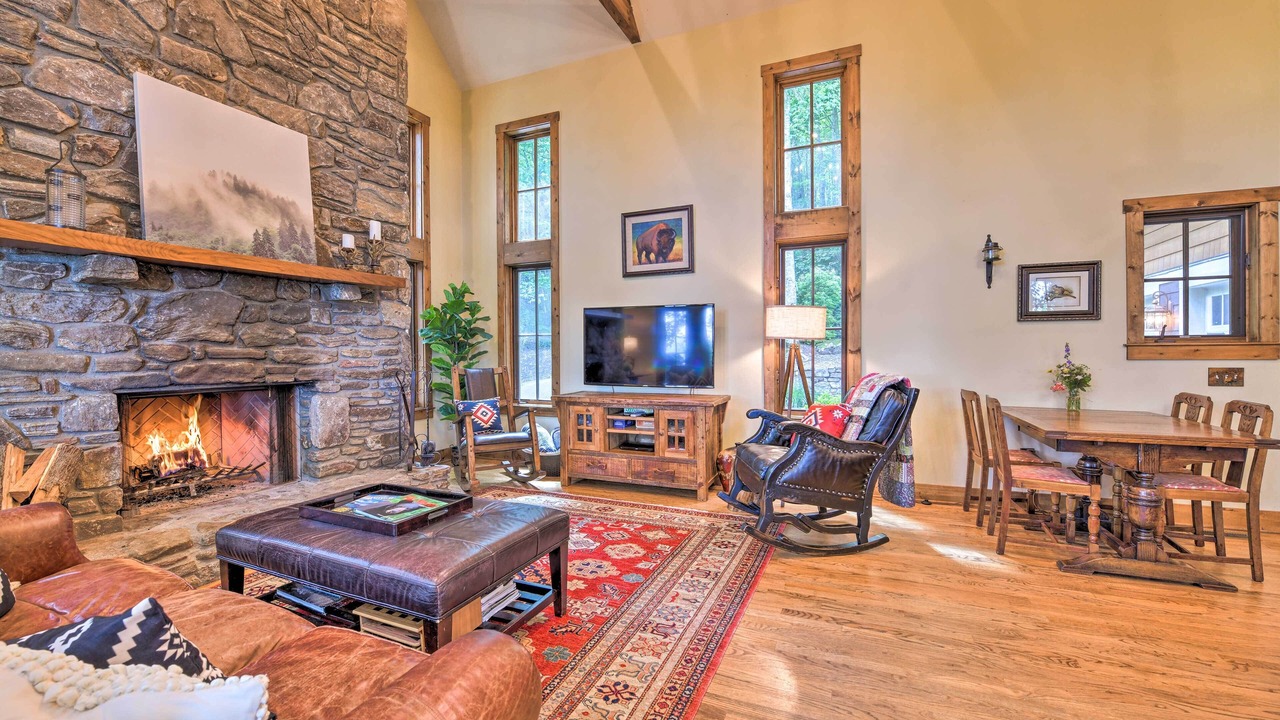 Photo of Livingroom in Waynesville