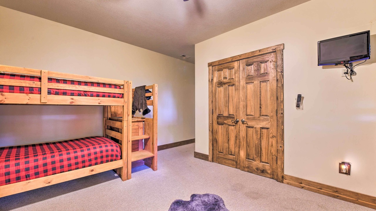 Photo of Bedroom in Waynesville