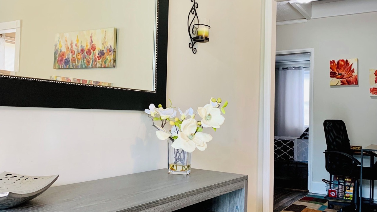 Photo of Livingroom in Midtown