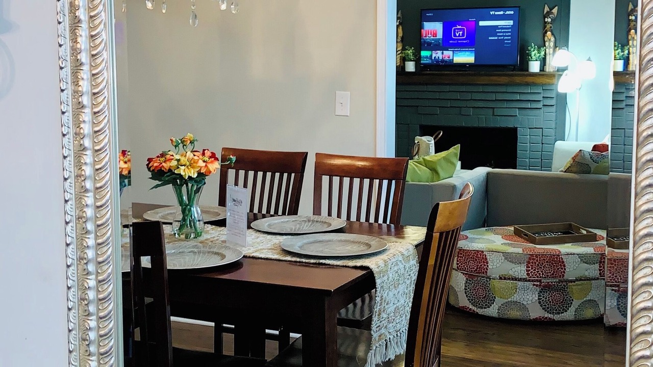 Photo of Livingroom in Midtown