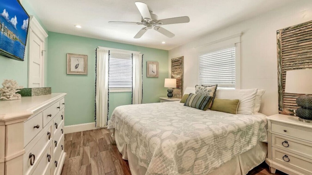 Photo of Bedroom in Siesta Key Village