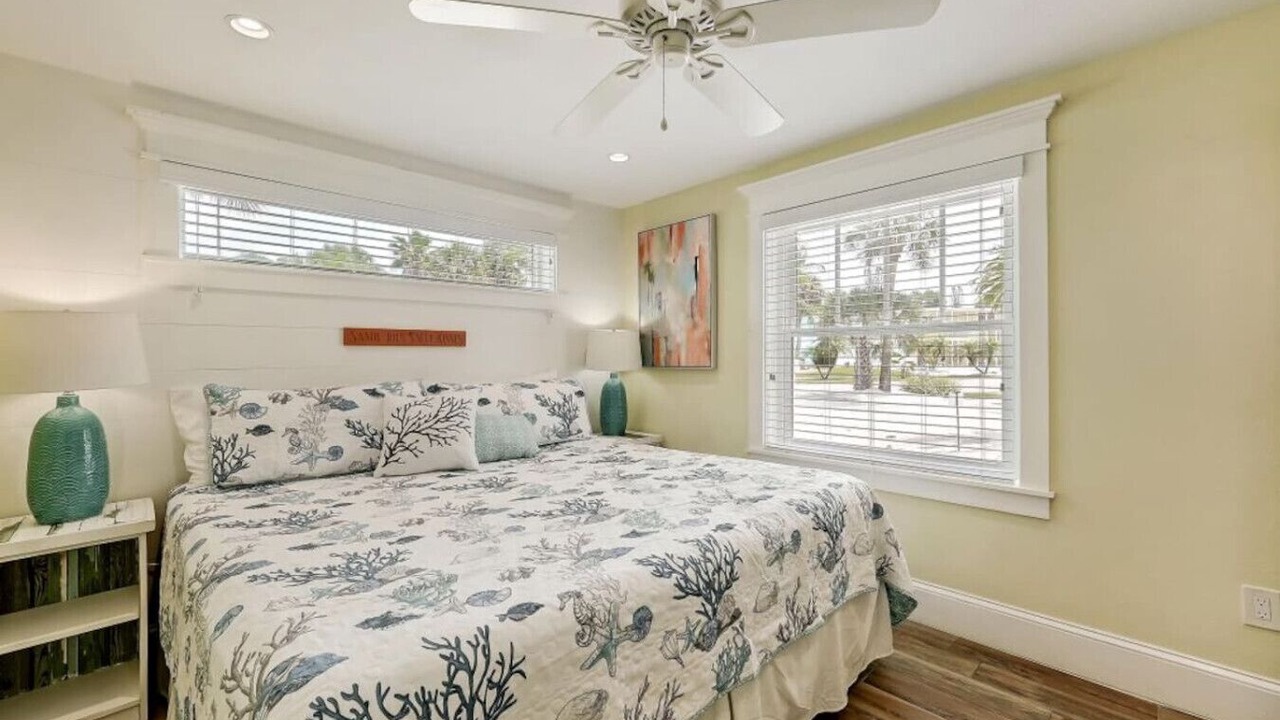 Photo of Bedroom in Siesta Key Village