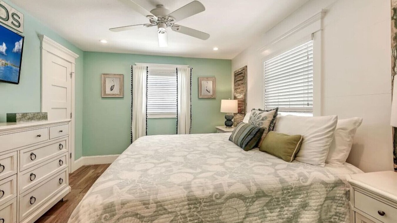 Photo of Bedroom in Siesta Key Village