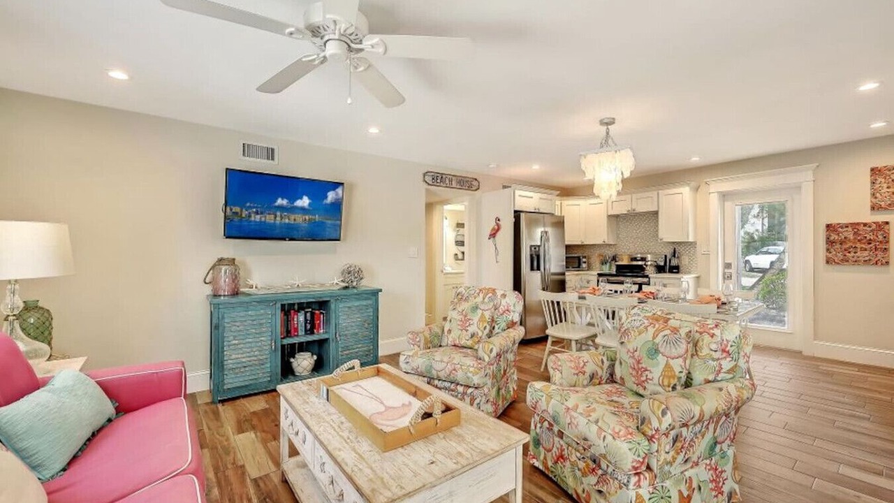 Photo of Livingroom in Siesta Key Village