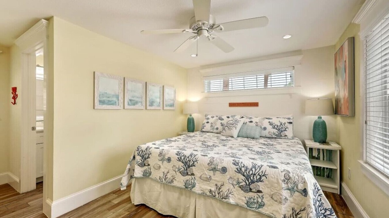 Photo of Bedroom in Siesta Key Village