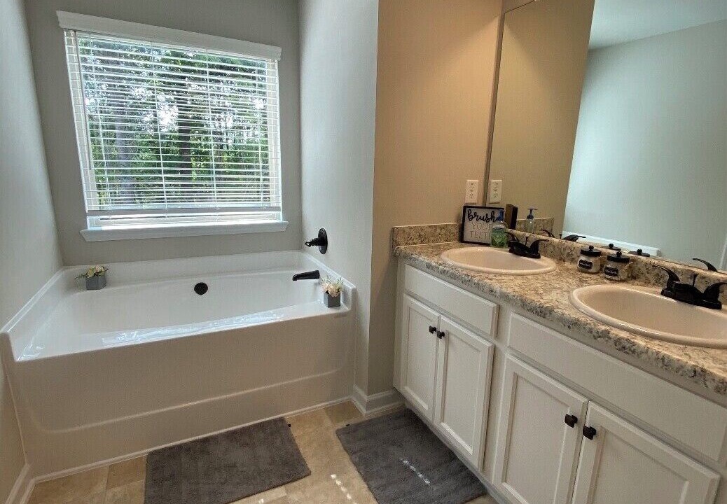 Photo of Bathroom in Riverdale