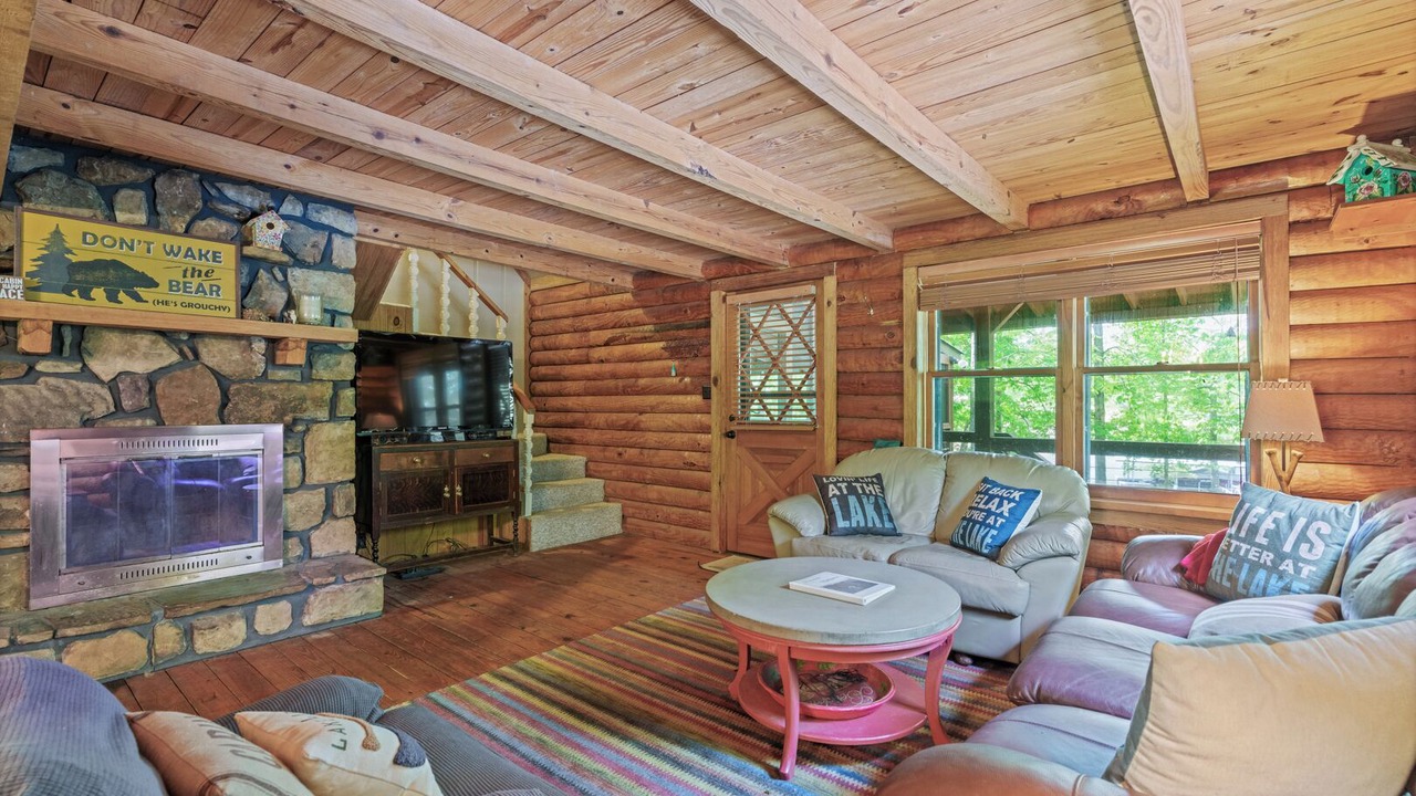 Photo of Livingroom in Jasper