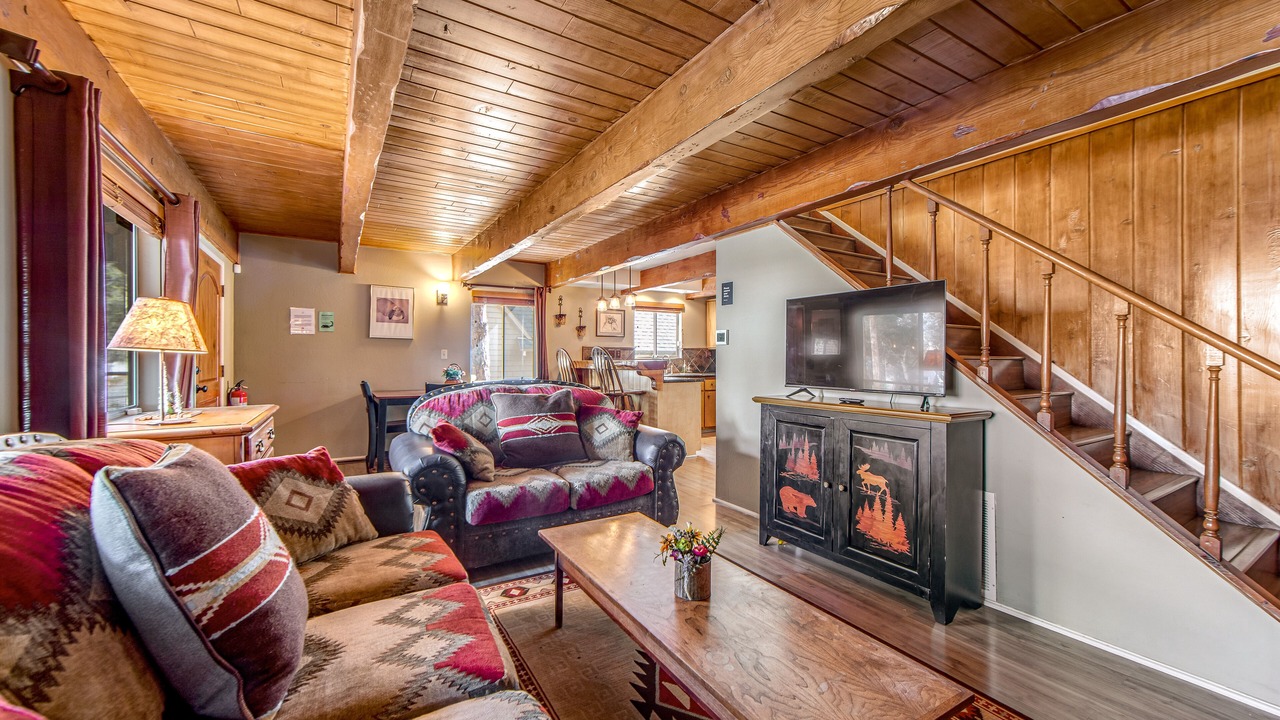 Photo of Livingroom in Cedar Glen