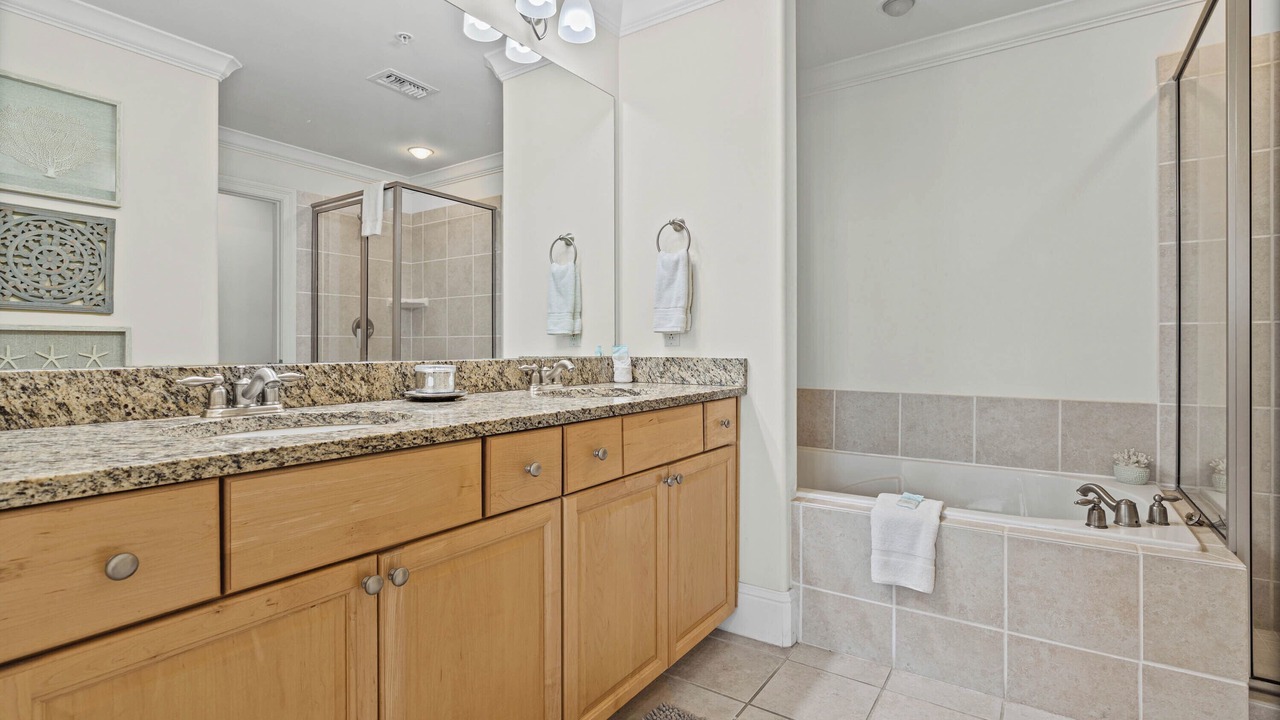 Photo of Bathroom in Dauphin Island