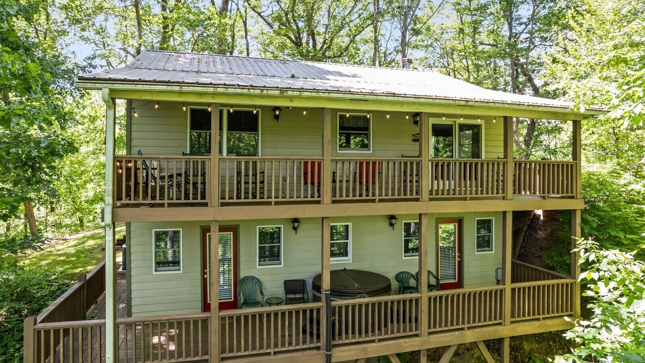Photo of Patio Balcony in Maggie Valley