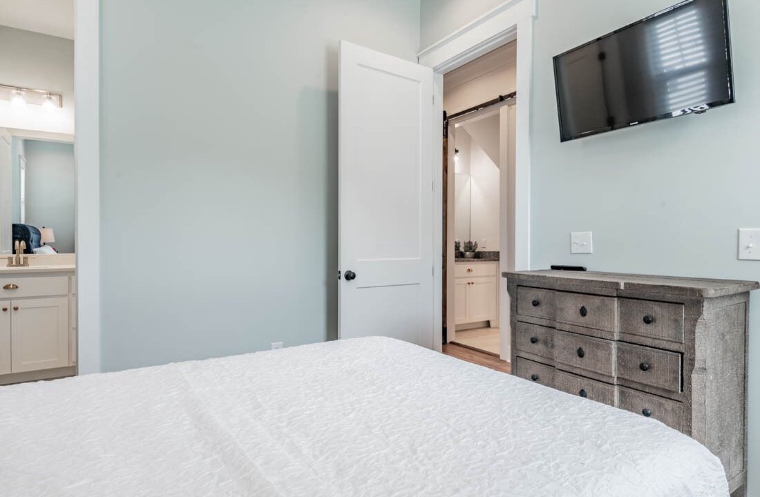 Photo of Bedroom in Guntersville