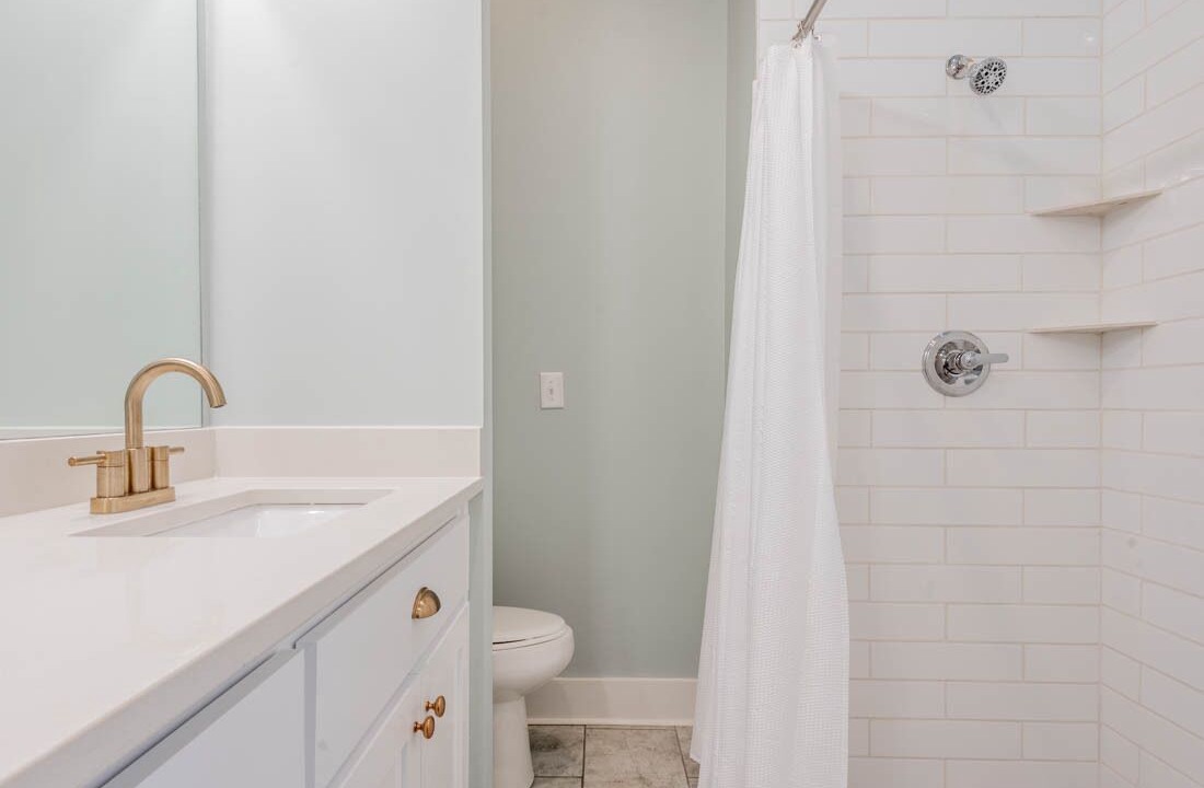 Photo of Bathroom in Guntersville