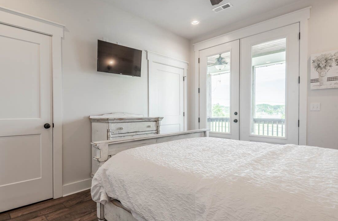 Photo of Bedroom in Guntersville