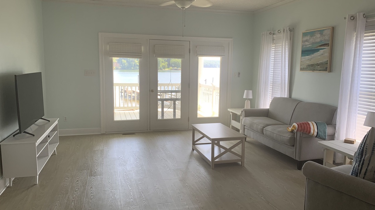 Photo of Livingroom in Claremont