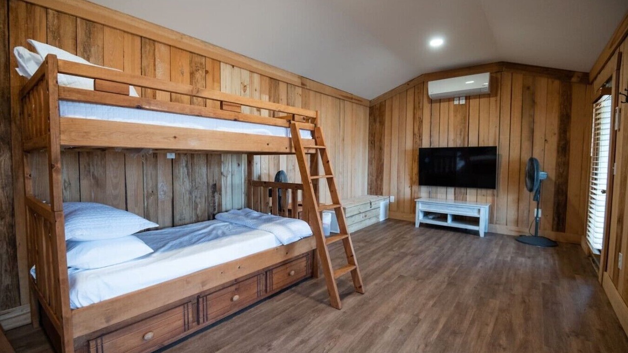 Photo of Bedroom in Dadeville