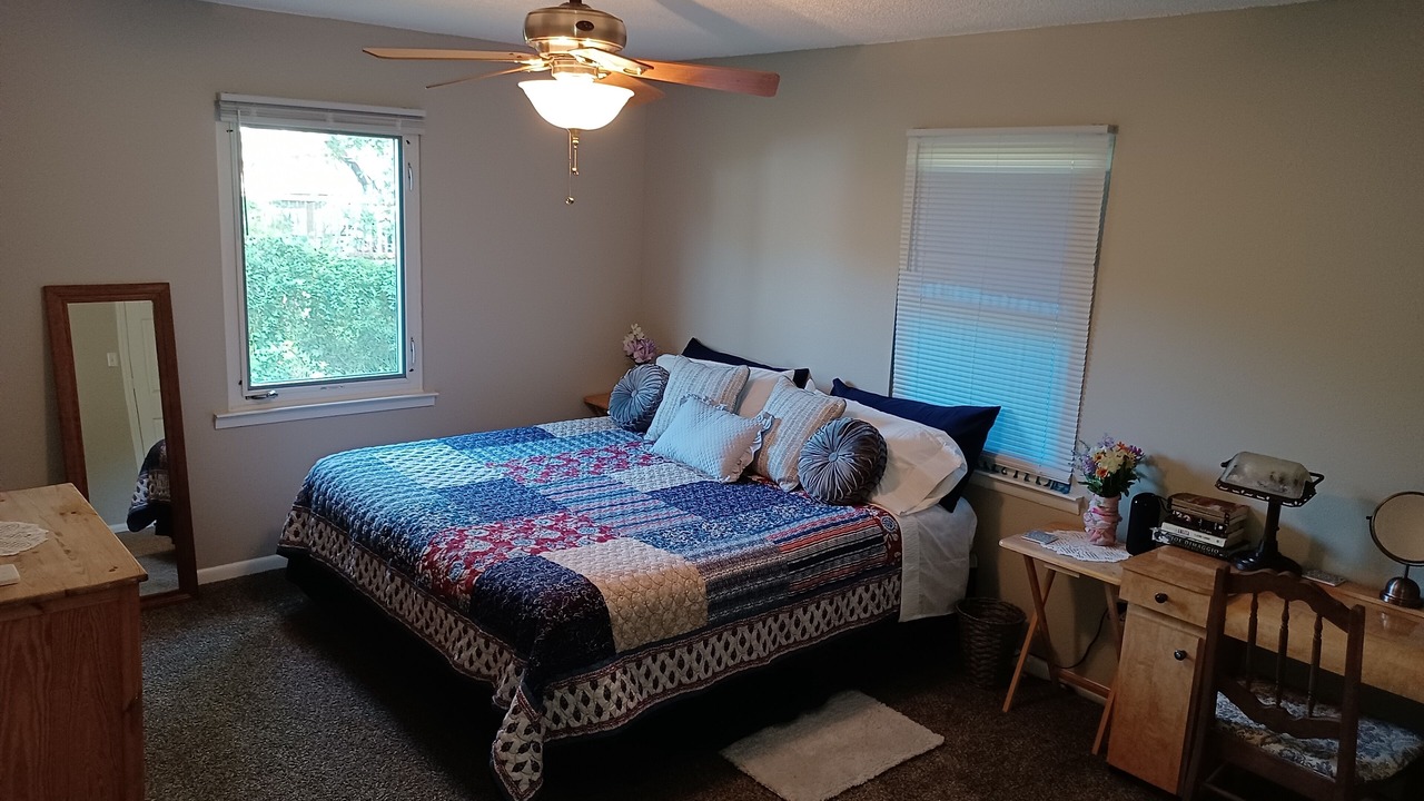 Photo of Bedroom in Gulfport