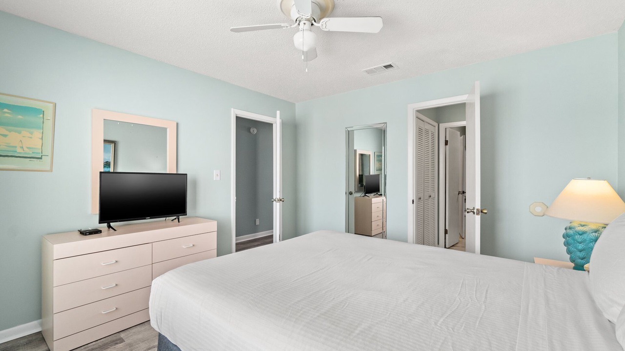 Photo of Bedroom in Laguna Beach