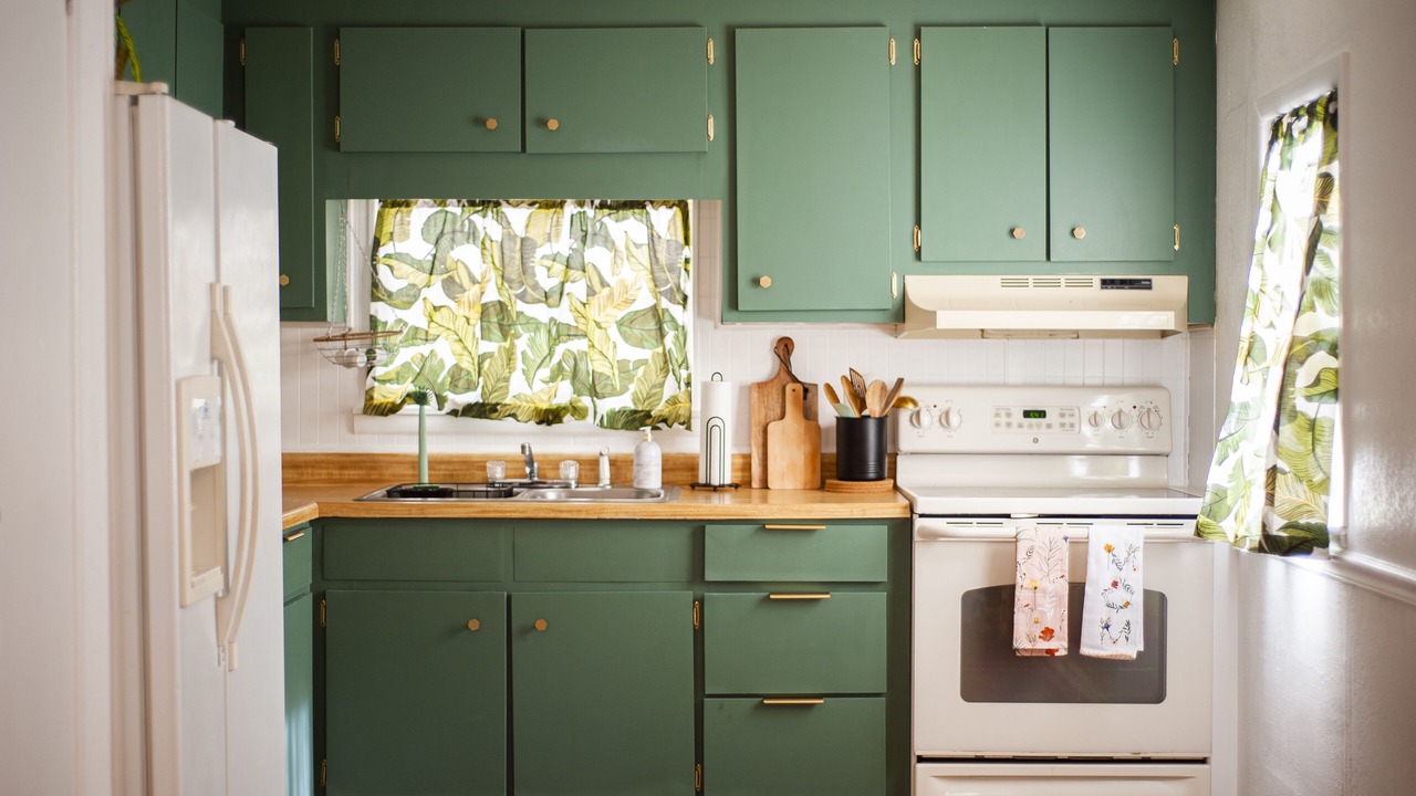 Photo of Kitchen in Weeki Wachee Gardens
