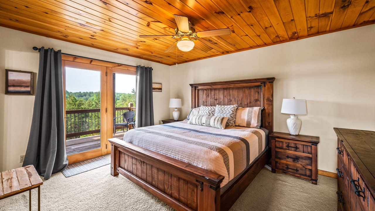 Photo of Bedroom in Sevierville