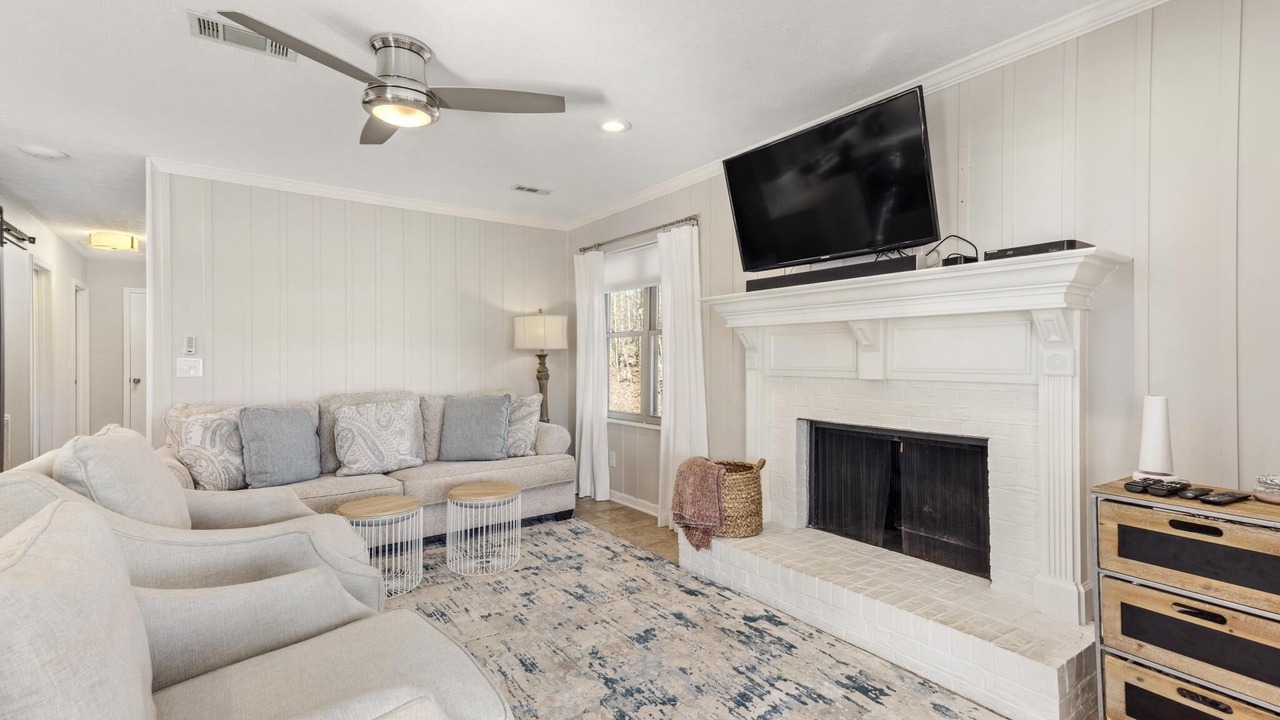 Photo of Bedroom in Dadeville