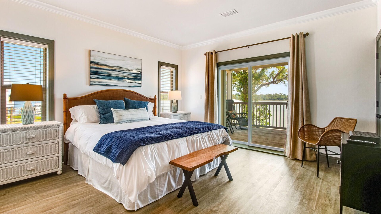 Photo of Bedroom in Gulf Shores