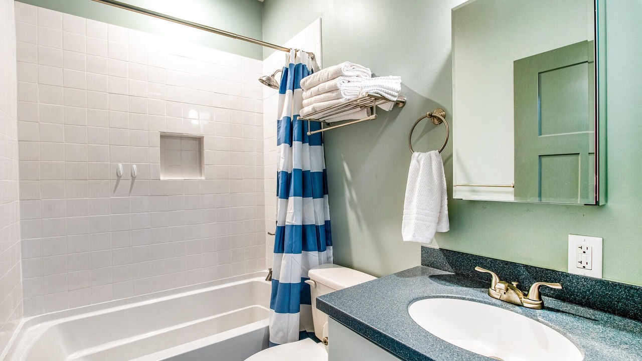 Photo of Bathroom in Gulf Shores