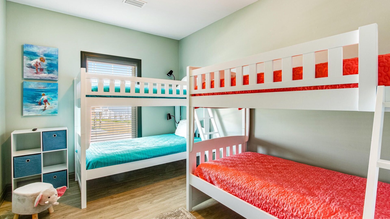 Photo of Bedroom in Gulf Shores