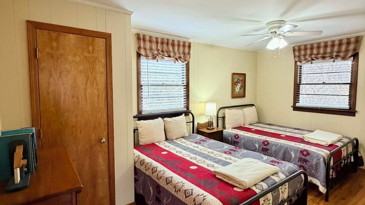 Photo of Bedroom in Maggie Valley