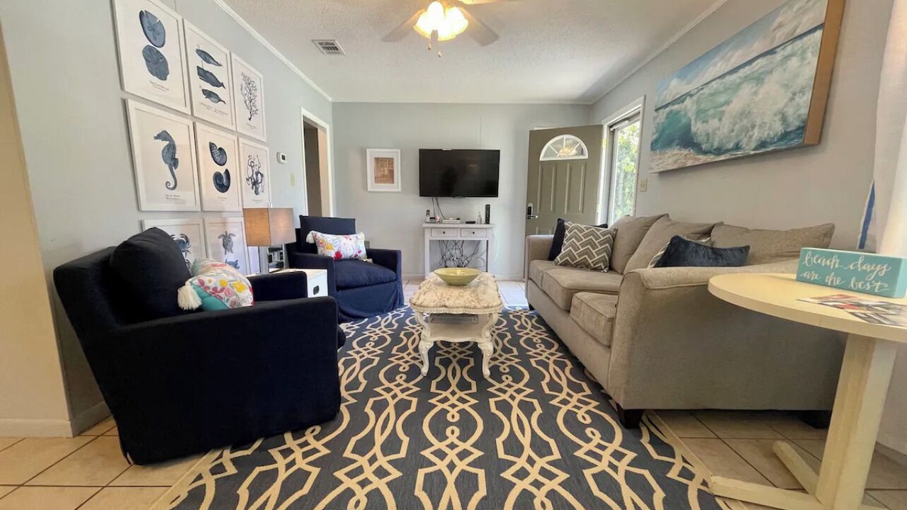 Photo of Livingroom in Jekyll Island