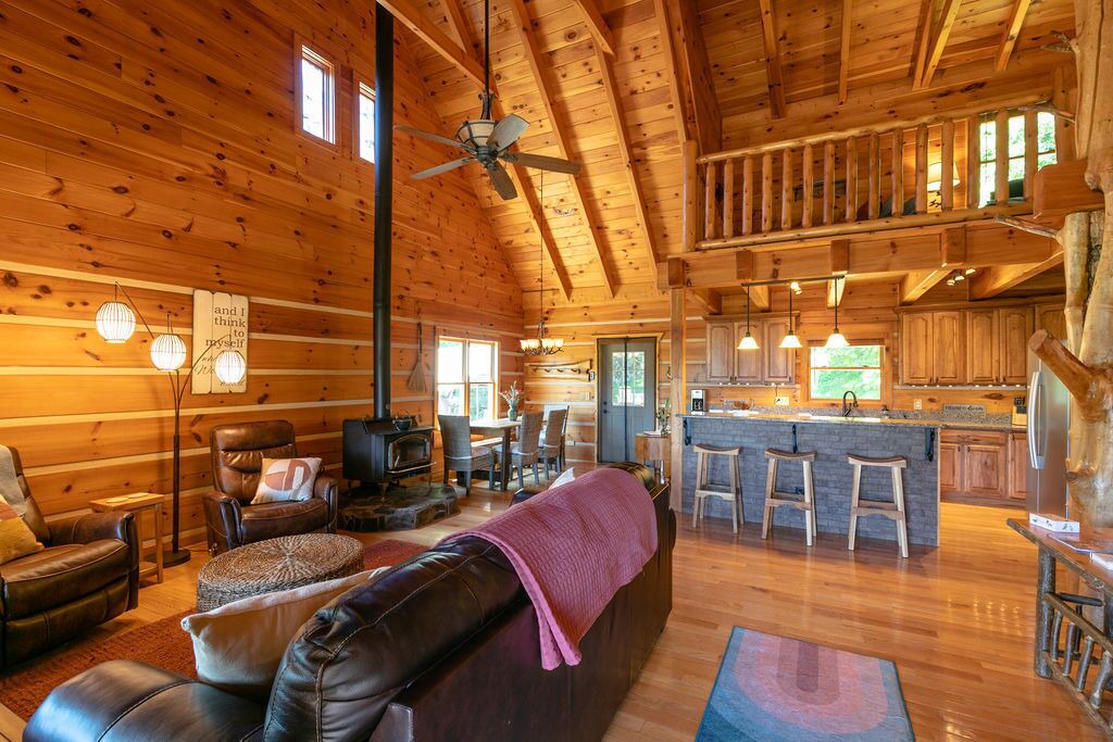 Photo of Livingroom in Hot Springs
