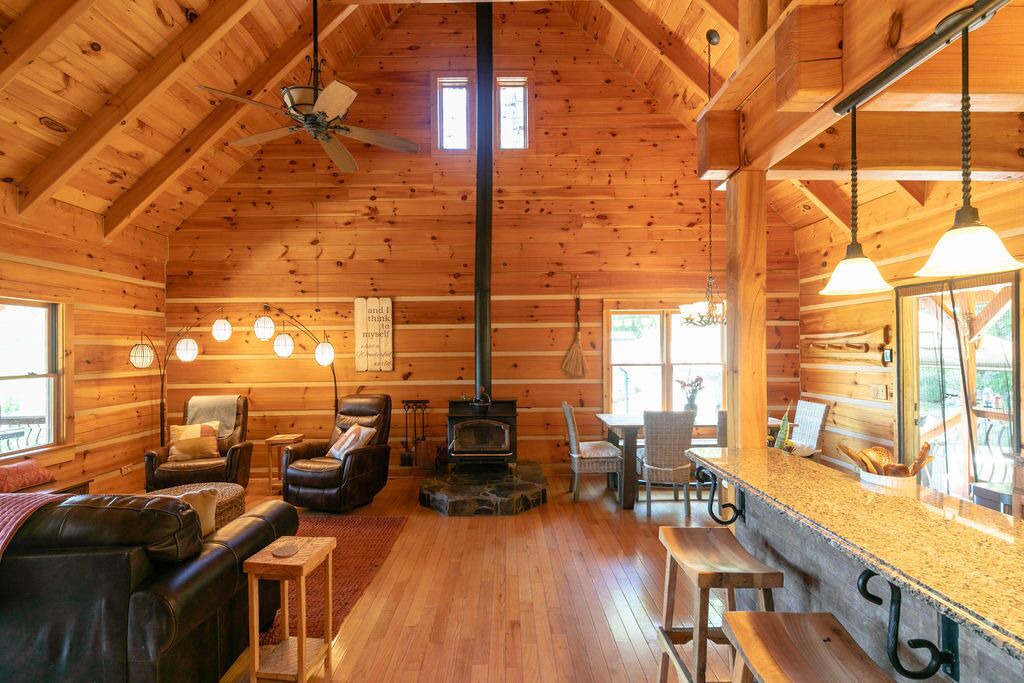 Photo of Livingroom in Hot Springs
