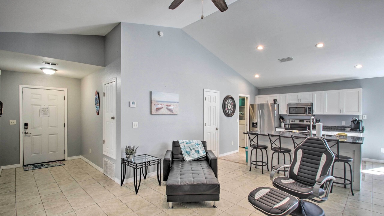 Photo of Bedroom in Sunset Bayou