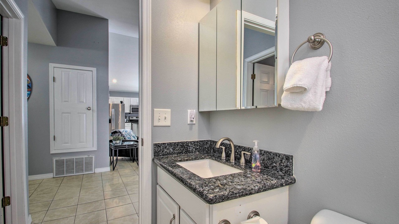 Photo of Bathroom in Sunset Bayou