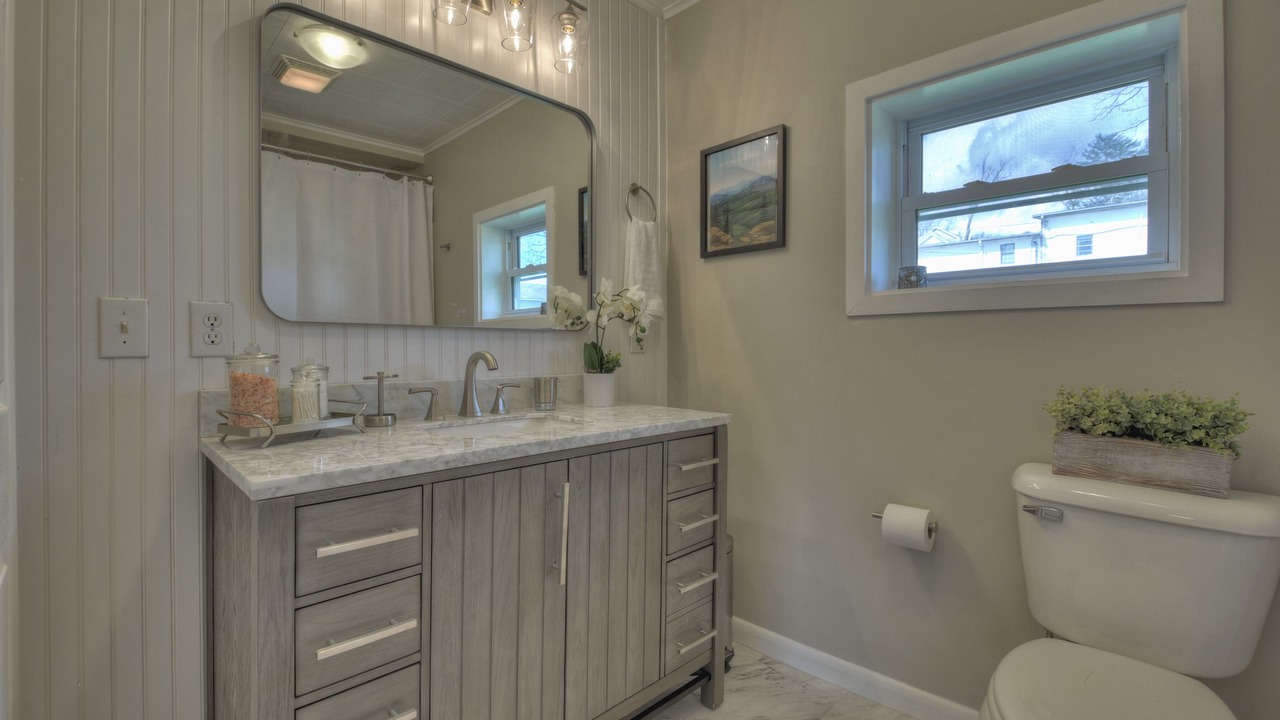 Photo of Bathroom in Blue Ridge