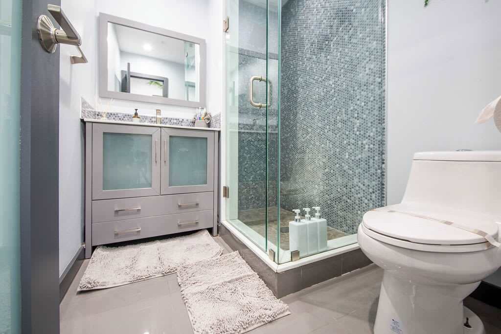 Photo of Bathroom in Golden Glades