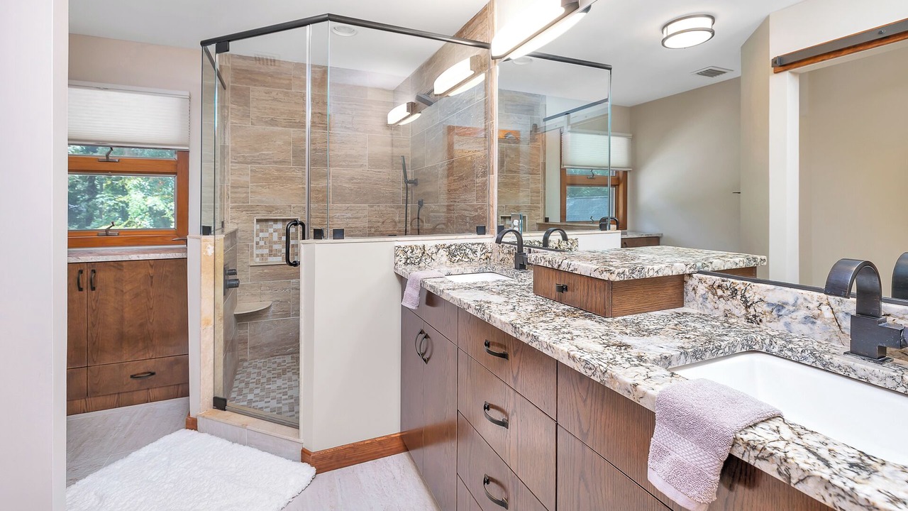Photo of Bathroom in Saint Simons Island