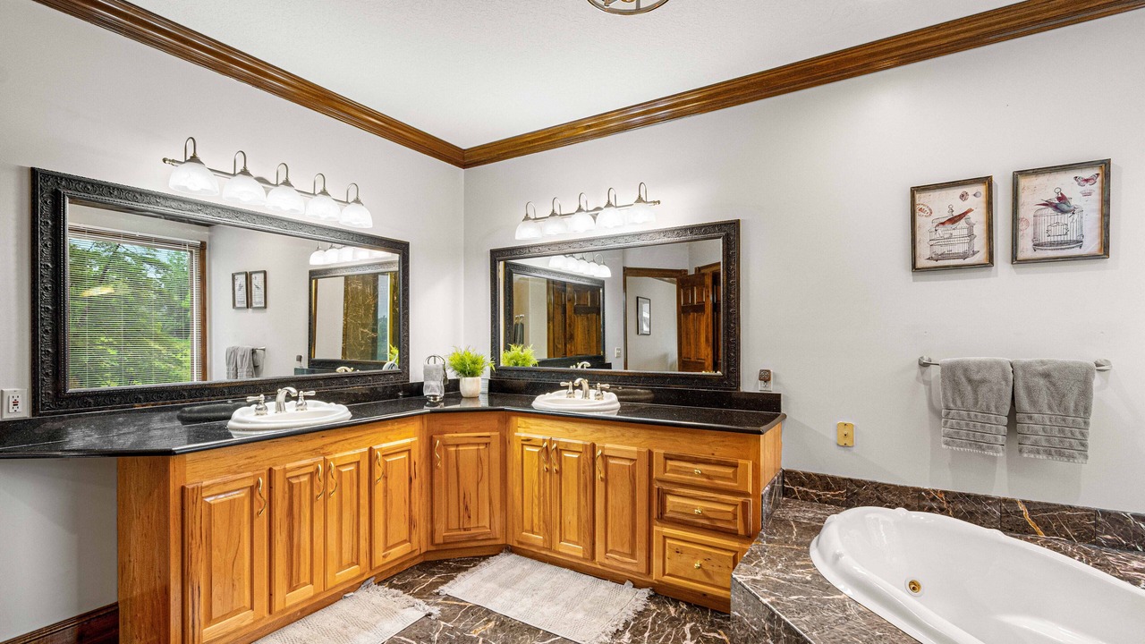 Photo of Bathroom in Marshall