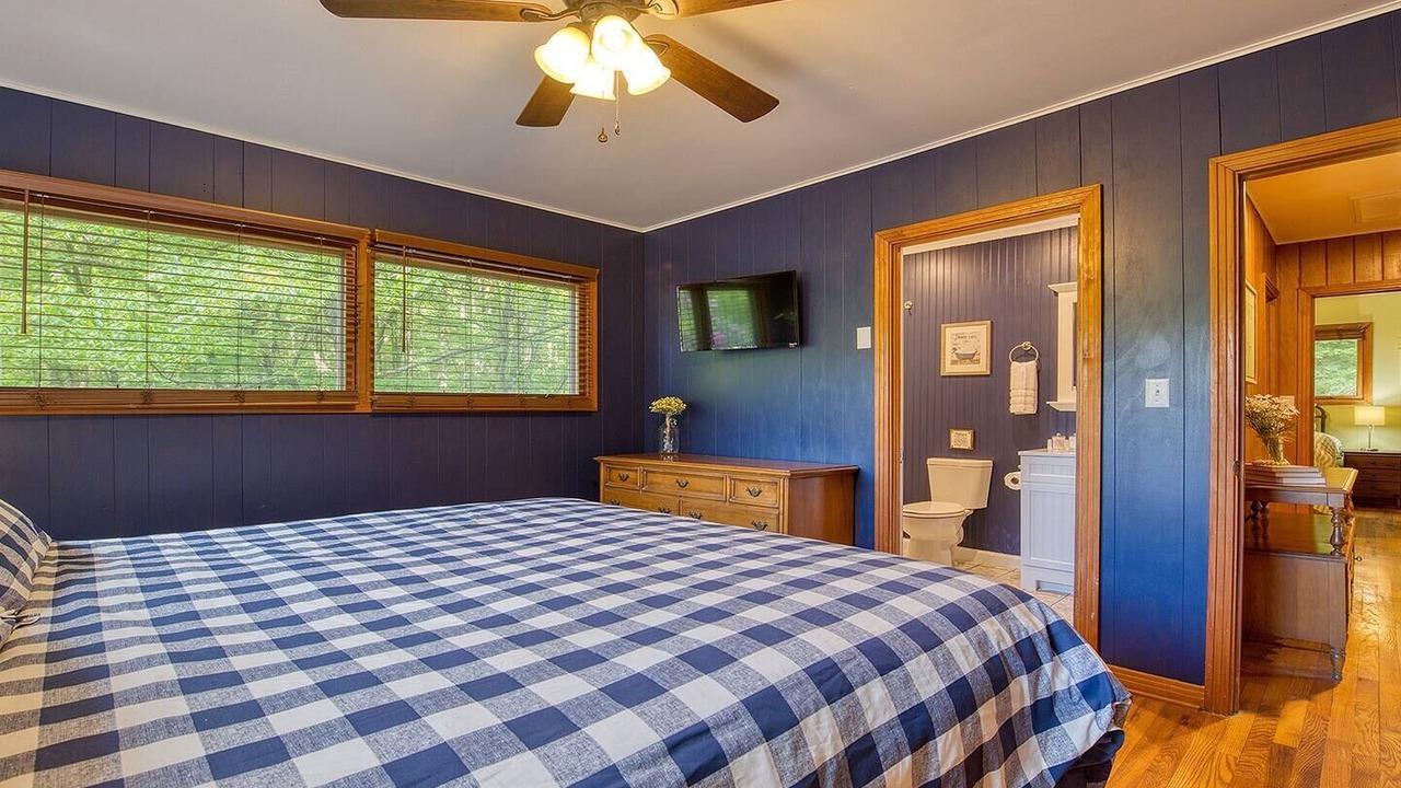 Photo of Bedroom in Maggie Valley