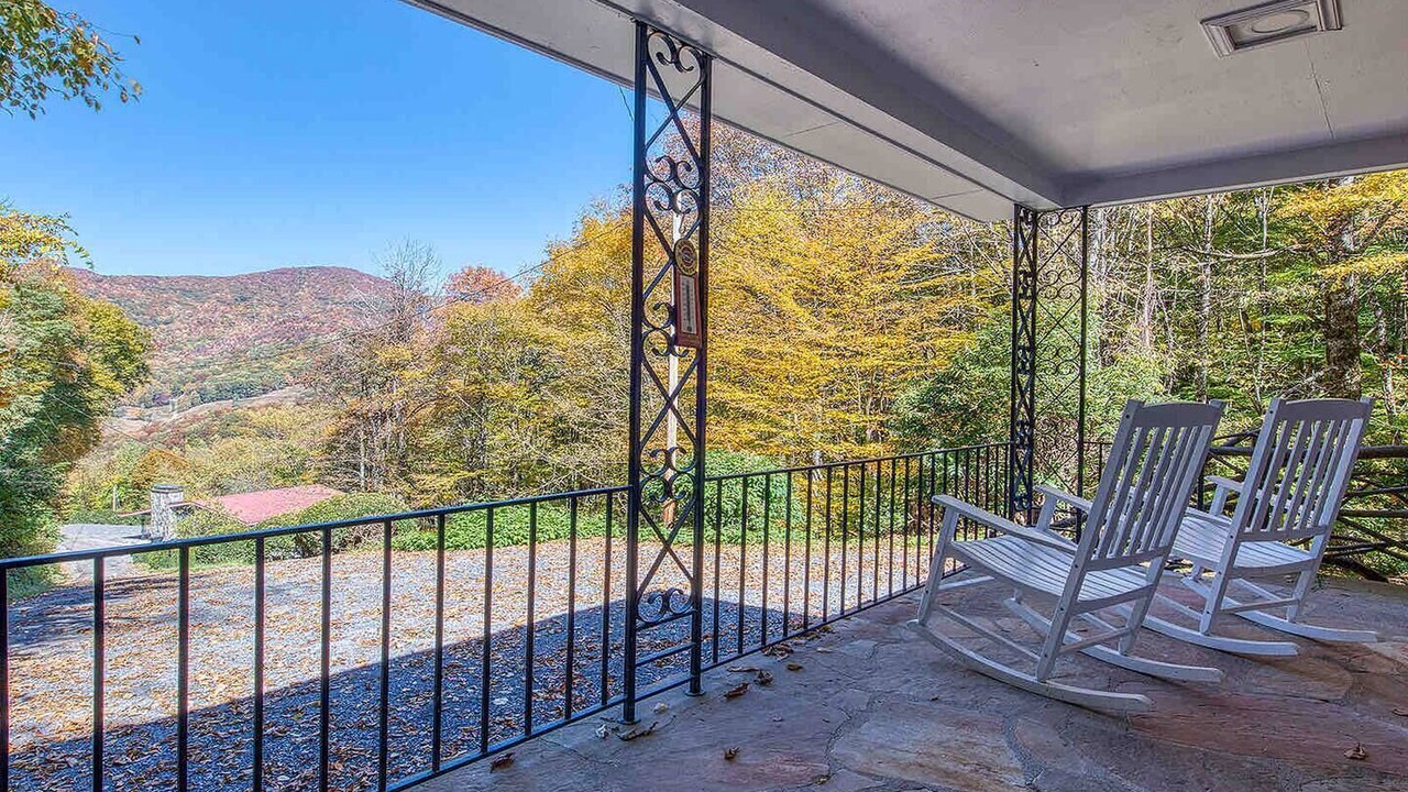 Photo of Patio Balcony in Maggie Valley